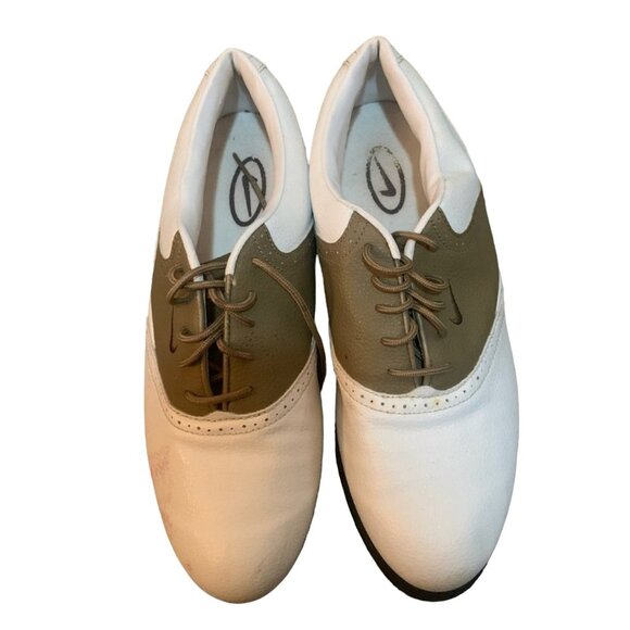 NIKE WOMEN'S GOLF SADDLE OXFORT SOFT SPIKES CLEATS TAN & WHITE‎ 7.5-NICE! - Picture 3 of 7